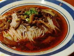 -霸蛮湖南菜·牛肉粉(荣京西街店)