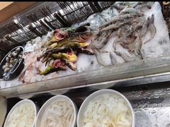 -爱伲PLUS·牛肉海鲜自助火锅(融创店)