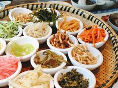 -包整·丝娃娃(一览甲秀楼风景店)