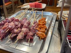-哈尔滨小酒馆·鲜肉现穿自助烧烤(康新花园店)