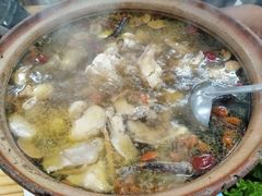 -威邵鸡煲(西华路总店)