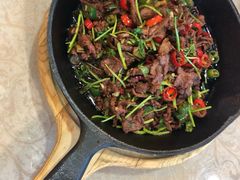 小炒黄牛肉-乔家满族八大碗(流水沟店)