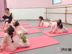 -伊叶舞蹈YEAH DANCE(LCM置汇旭辉校区)