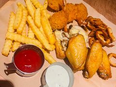 -必胜客(打浦桥日月光店)