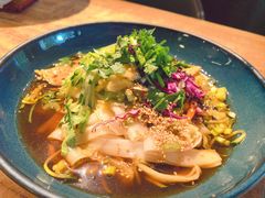 -耶里夏丽·丝路国际新疆菜·清真食品(徐汇南丹东路臻选店)