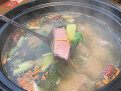 清汤养生锅底-陆记牛庄·碳锅龙虾烧烤(爱上花园店)