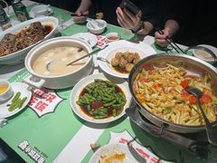 -鑫小城故事·藕汤·家常菜(台北一路总店)
