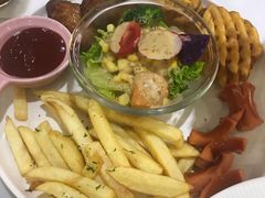 -丽莎沙拉轻食餐厅(国贸店)