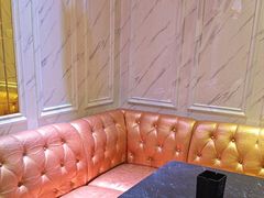 -皇马纯KTV·量贩·聚会(民治店)