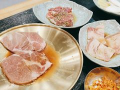 -臻牛烤肉