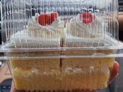-红宝石·鲜奶小方·海派西点房(金杨店)