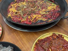 -扎起市井老火锅(乐山总店)