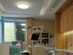 -上海仁爱医院口腔科 · 种植