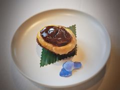 一口鲍鱼酥-三号黄浦会Canton Table