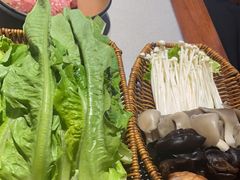 -四点金粥底火锅(沂州里店)