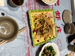 -肥肥虾庄·金牌油焖大虾(杨园滨江时代walk店)