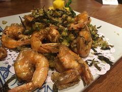 普洱茶香酥虾-云海肴·汽锅鸡·云南菜(天山百盛优客店)