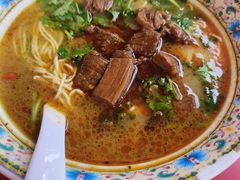 -金杨拉面王小吃面馆·牛三宝面·红烧牛肉粉
