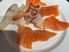 -四海一家自助餐(益田假日广场店)