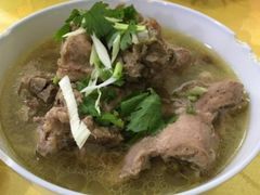 -穆豪麦蒸碗羊羔肉