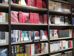 -钟书阁(群光广场店)
