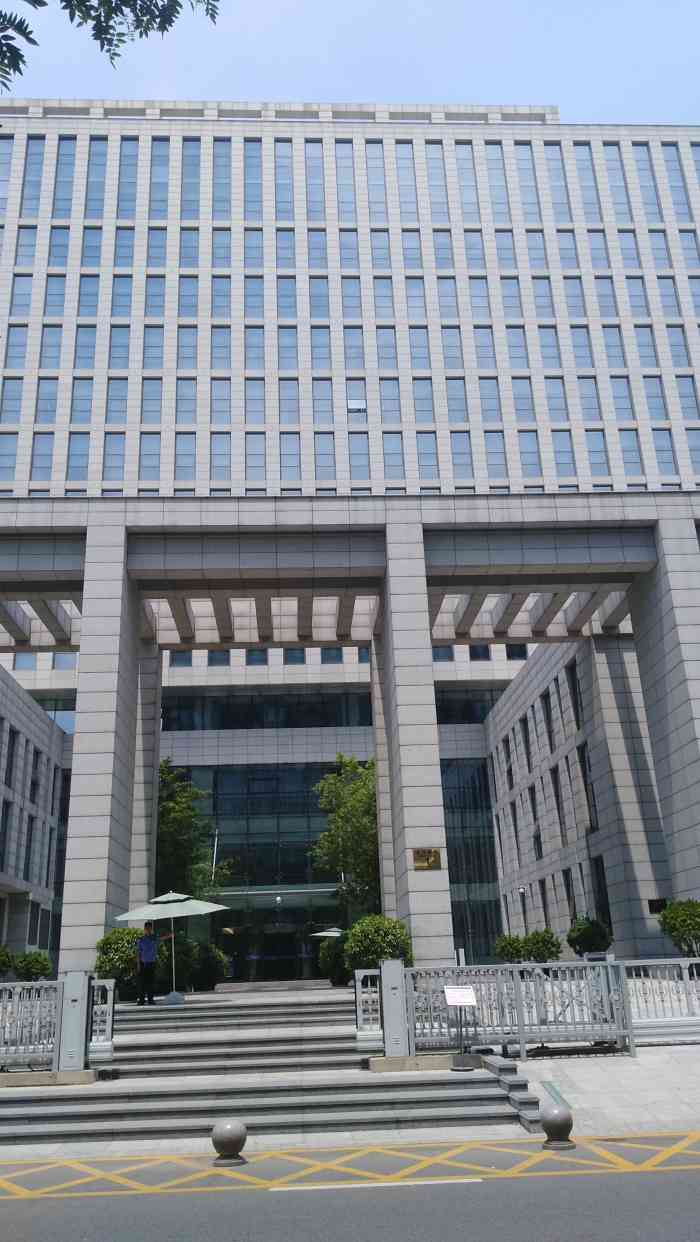 中国商标大楼-"过来办事儿,没想到人还挺多的,进门各种测.