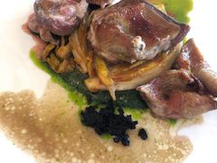 碳烤乳鸽，甜豆，旱金莲醋汁-Jean Georges