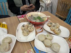-小杨生煎(白玉兰广场店)