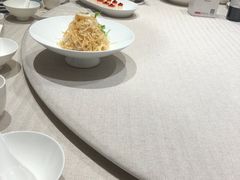 -品悦酒店(三林古镇店)