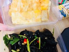 -小鱼小牛·鱼牛干锅·脆鱼火锅(世欧广场店)