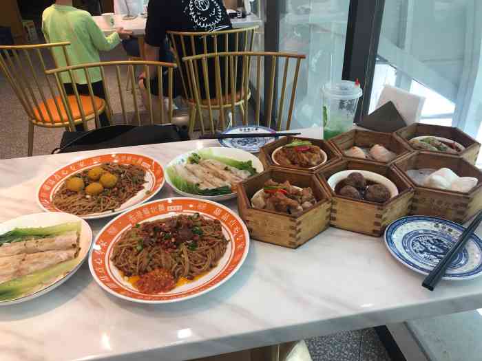 香港粤北鼻咸食甜品光环购物公园店