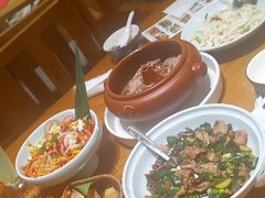 -老滇山寨•云南特色菜•地方菜•民族风情歌舞表演(金碧店)