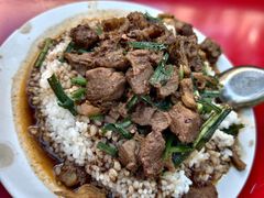 红烧牛肉盖饭-铭记嘎洒生态鳝鱼(迎春街店)