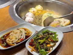 -万里闯关东铁锅炖菜馆(高新旗舰店)