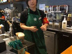 -星巴克(重庆火车北站北广场II店)