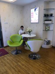 -成都苗方清颜专业祛痘