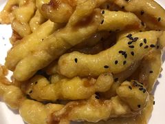 糖醋里脊-闫府私房菜·百年鲁菜(恒隆店)