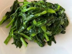 青炒豌豆尖-辣婆婆(航天桥店)