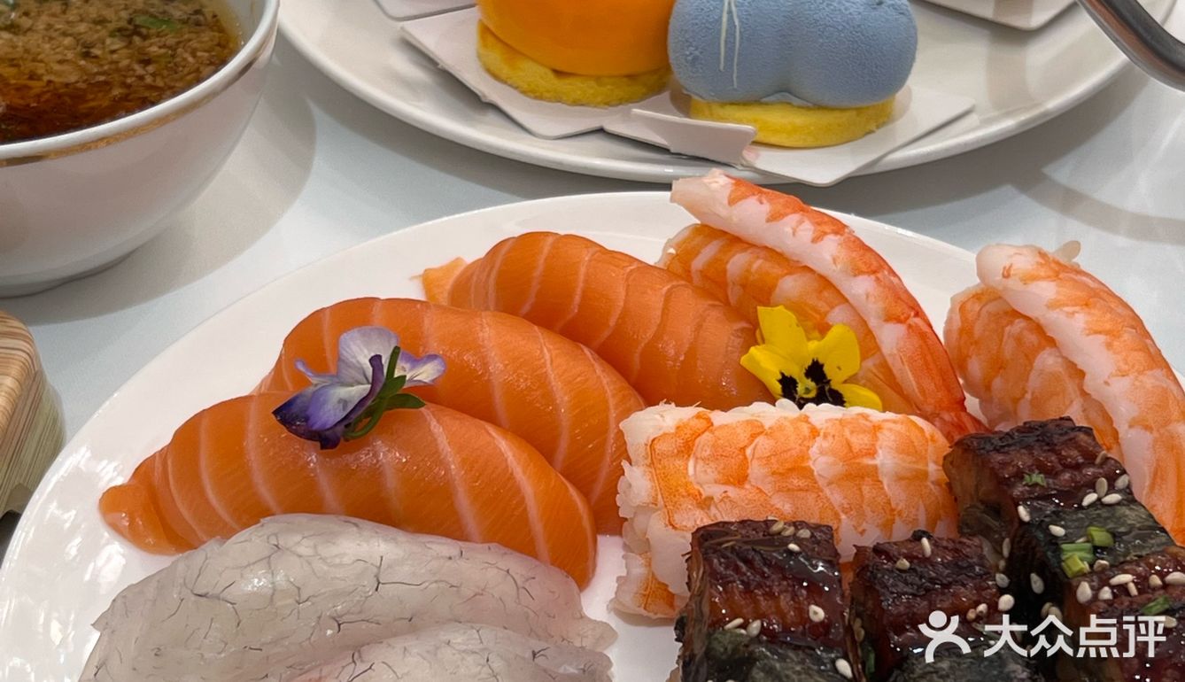 上海的自助餐！真的富贵迷人眼啊！！