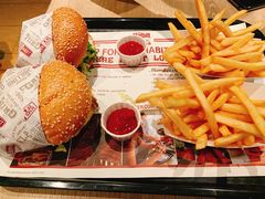-The Habit Burger Grill 哈比特汉堡(复兴soho店)