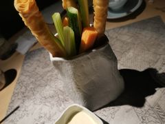 -穹六人间 people 6(岳阳路店)