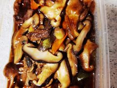 双菇牛柳浇头-白玉兰小吃(新村路店)