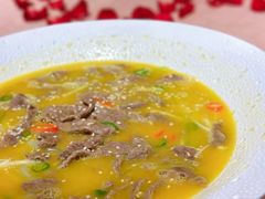 酸汤煮雪花牛肉-香然会·园林雅宴(陆家嘴店)