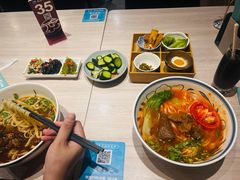 -康师傅私房牛肉面(马泉营奥莱店)