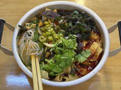 -丽丽三鲜螺蛳粉(田林路店)
