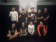 -威天下格斗柔术健身馆(红旗渠路店)
