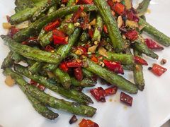 干煸四季豆-川人川菜馆·小龙虾·鲜虾现做(黄山路店)