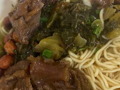 -阿阳牛腩腌面店