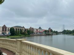 -蓝精灵乐园·世茂精灵之城主题乐园