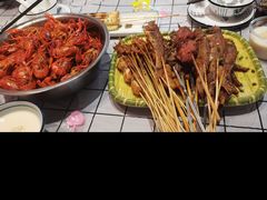 -顶峰夜宴·龙虾烧烤大排档(九江学院店)